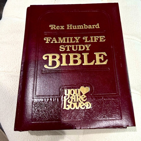 Rex Humbard Family Life Study Bible You Are Loved Copyright 1982 Excellent!♥️